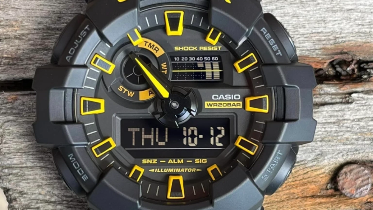 closeup of Casio G-Shock WR20BAR Watch
