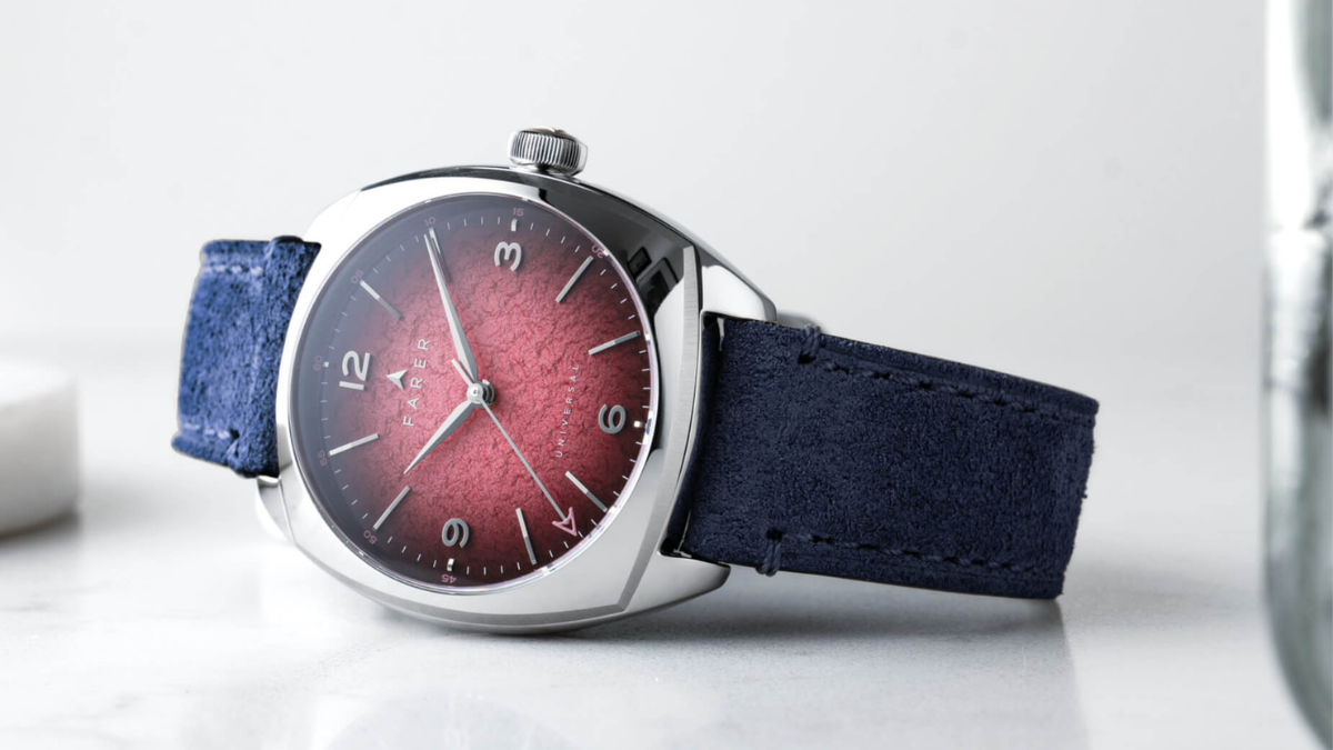 Farer 35mm Cushion Case watch