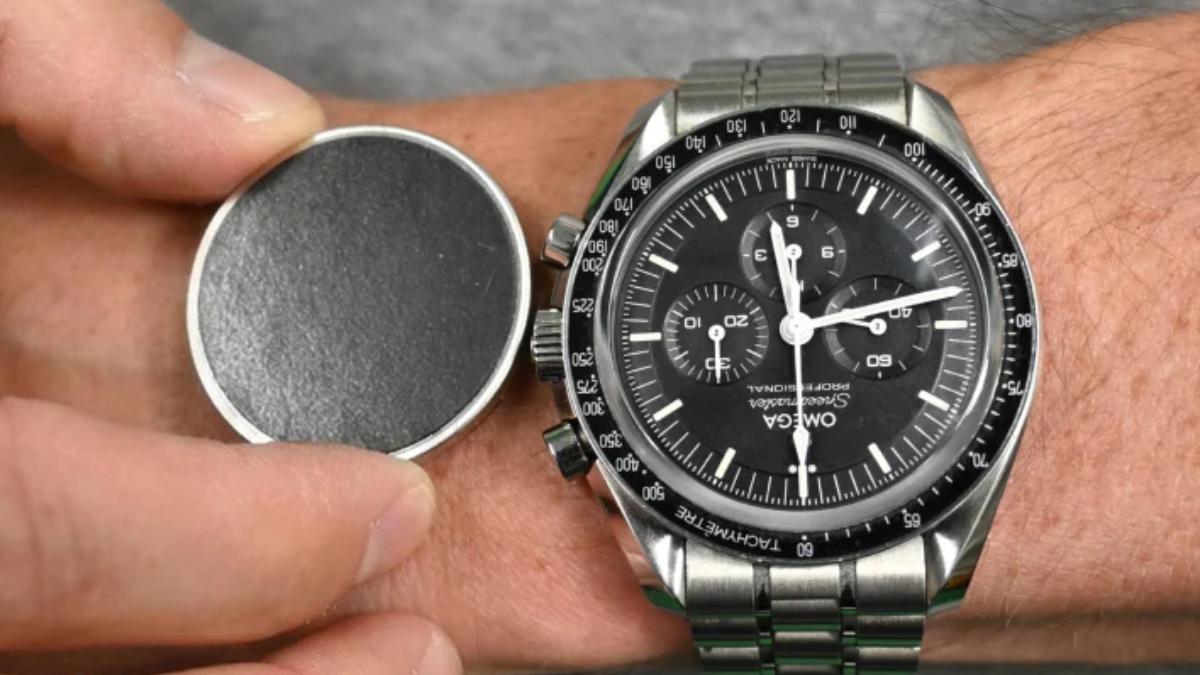 The Heir - Tiny Watch Sensor